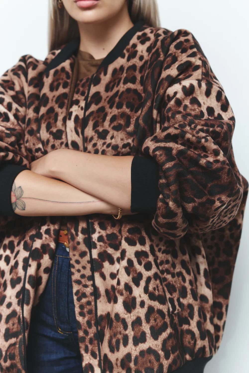 Bomber in leopard print