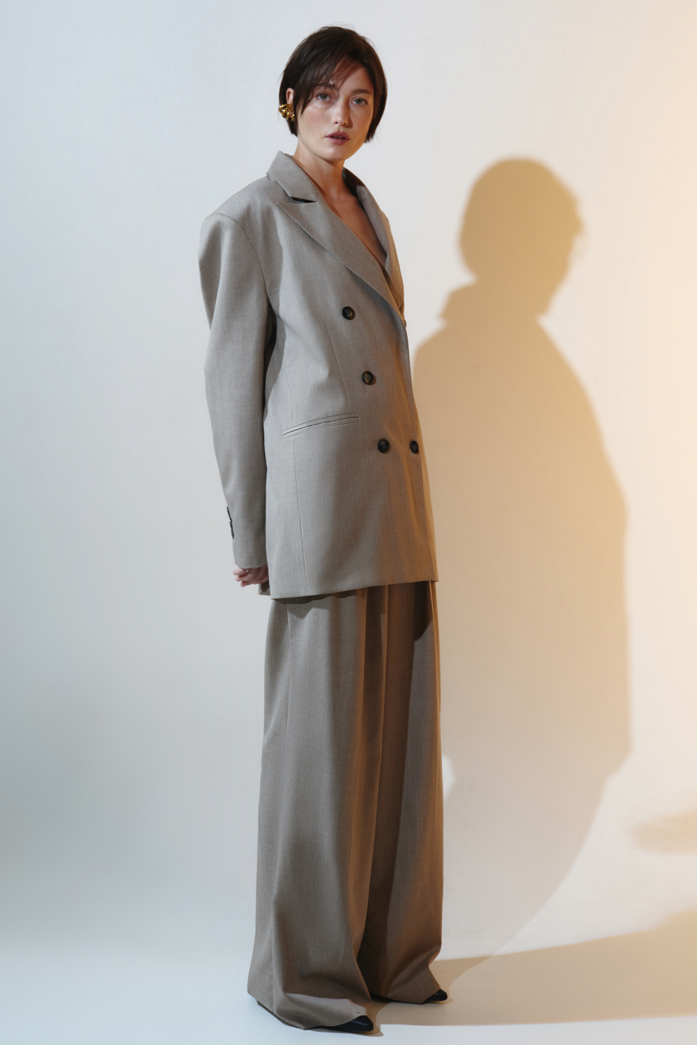 Beige cashmere trousers