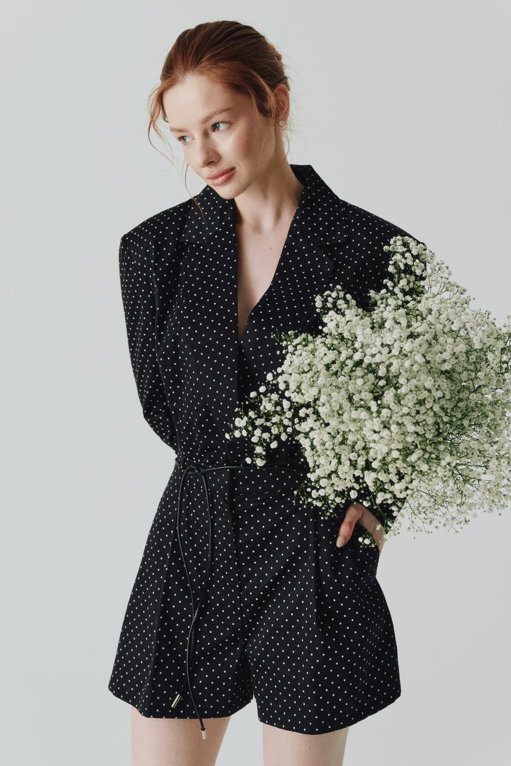 Conjunto de body y pantalones cortos de lunares