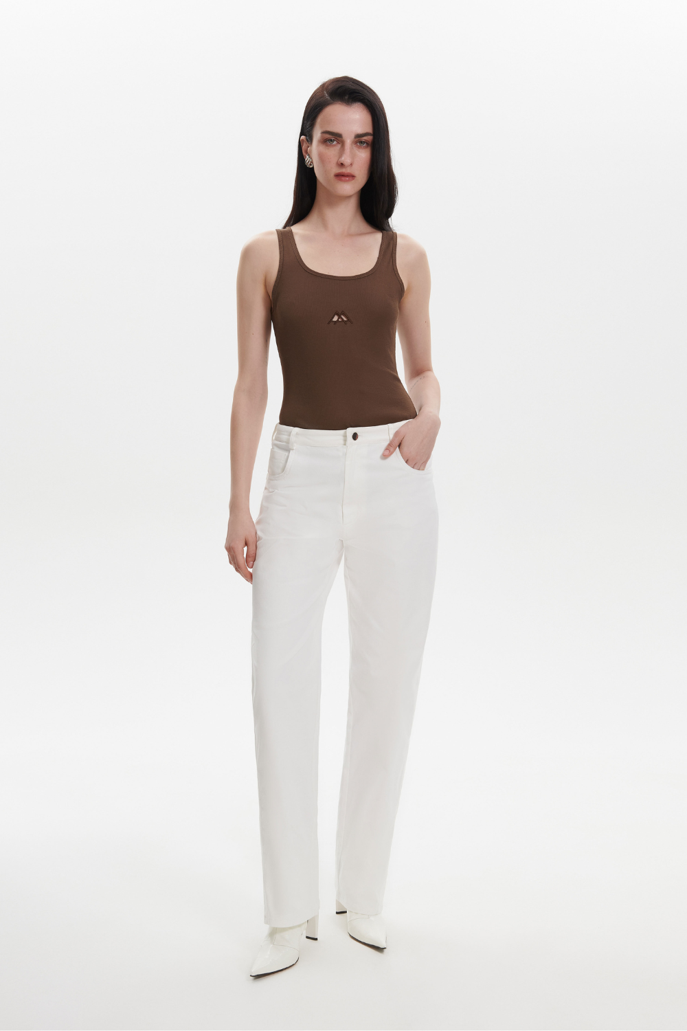 White Richelieu jeans from the back