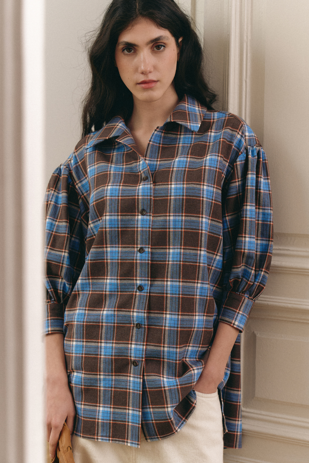 БЛАКИТНО-КОРИЧНЕВА ФЛАНЕЛЕВА СОРОЧКА З АКЦЕНТНИМИ РУКАВАМИ