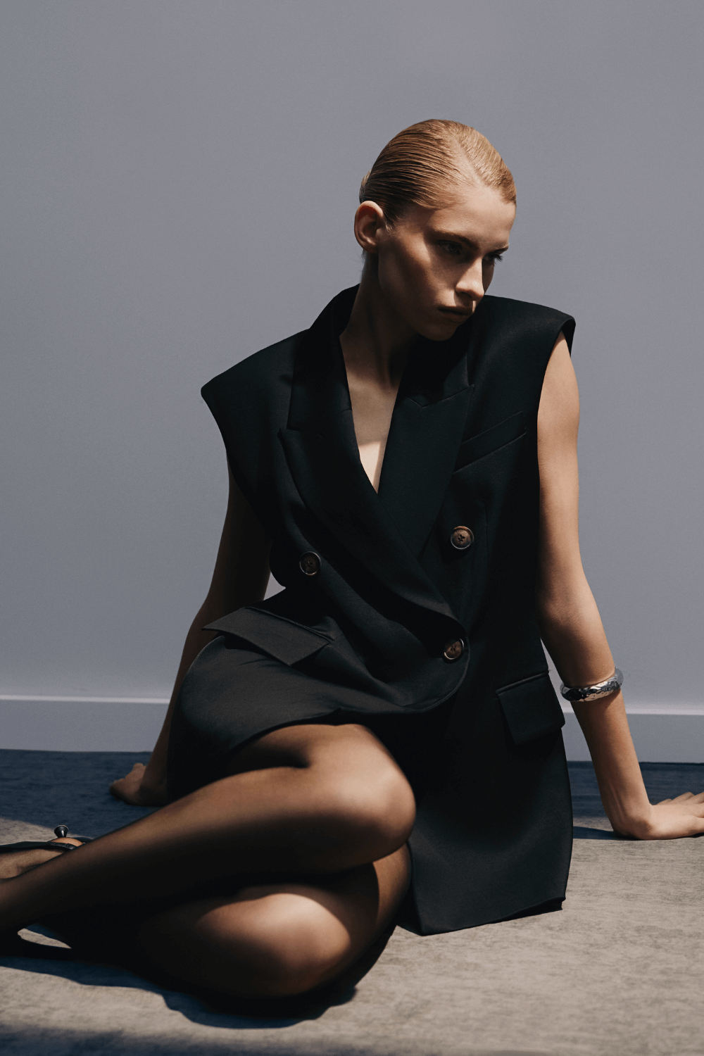 Black linen vest