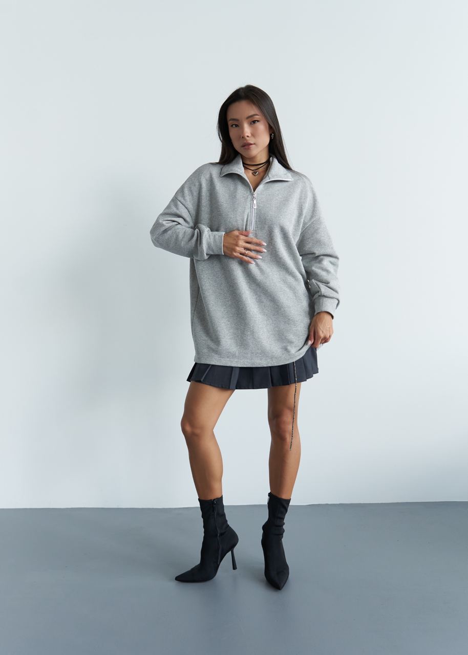 Стильне жіноче худі двунитка з люрексом, тренди 2025 для повсякденного стилю жінок.