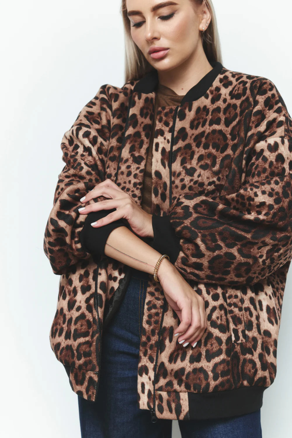 Bomber in leopard print