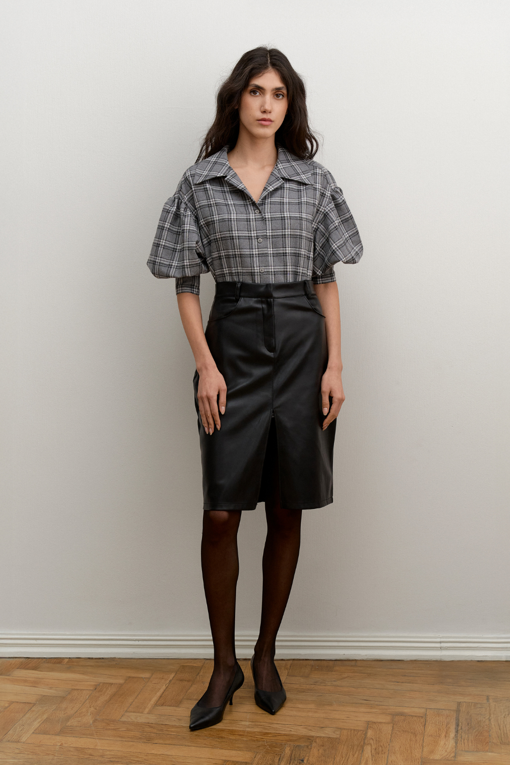 Сіра ФЛАНЕЛЕВА СОРОЧКА З АКЦЕНТНИМИ РУКАВАМИ