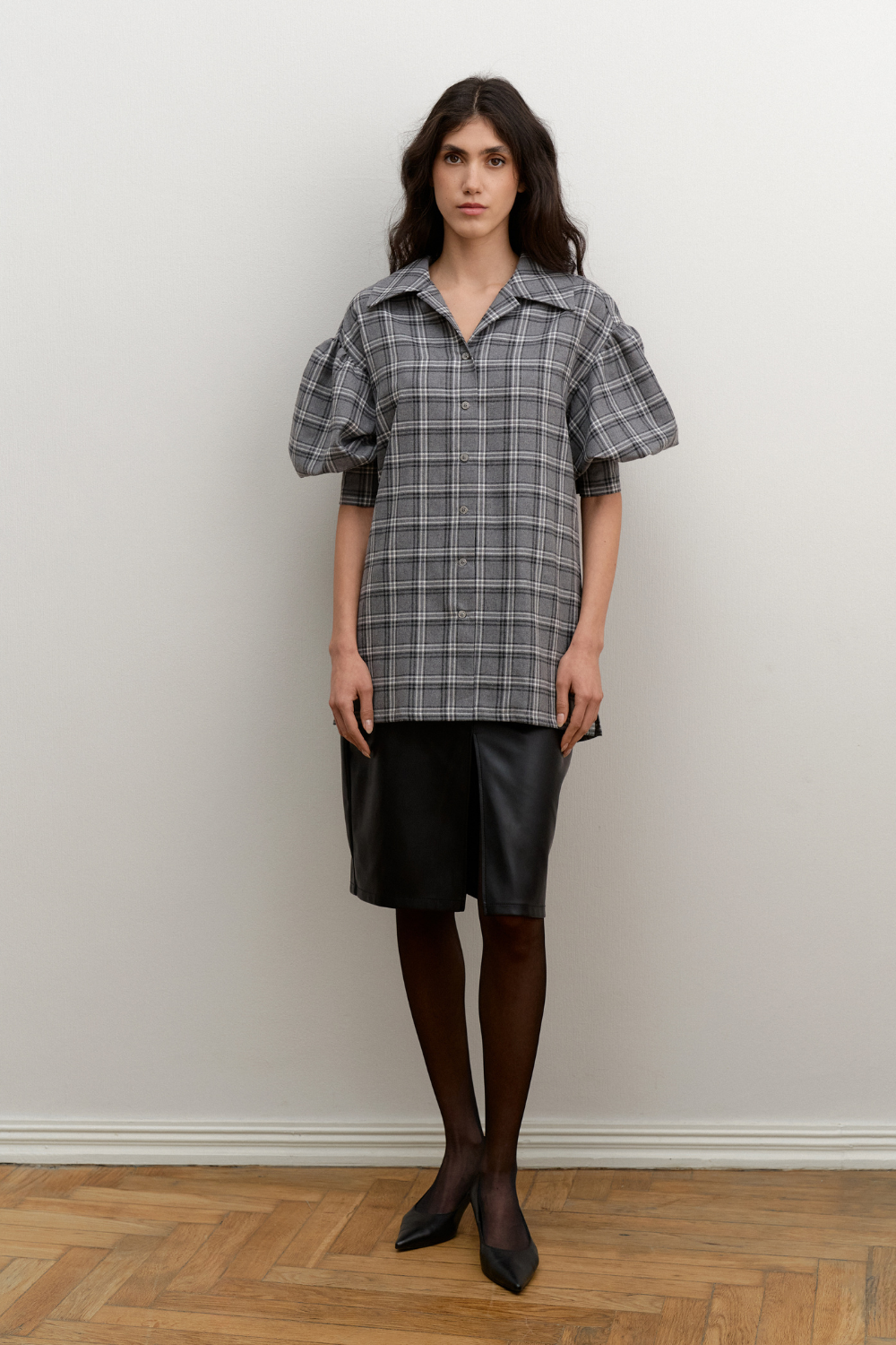 Сіра ФЛАНЕЛЕВА СОРОЧКА З АКЦЕНТНИМИ РУКАВАМИ