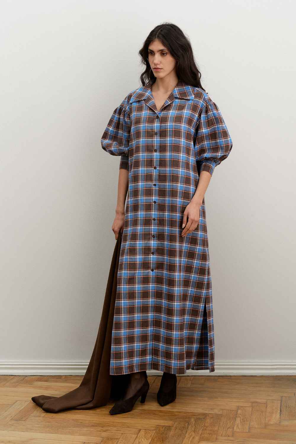 СУКНЯ-СОРОЧКА BETWEEN БЛАКИТНО-КОРИЧНЕВА