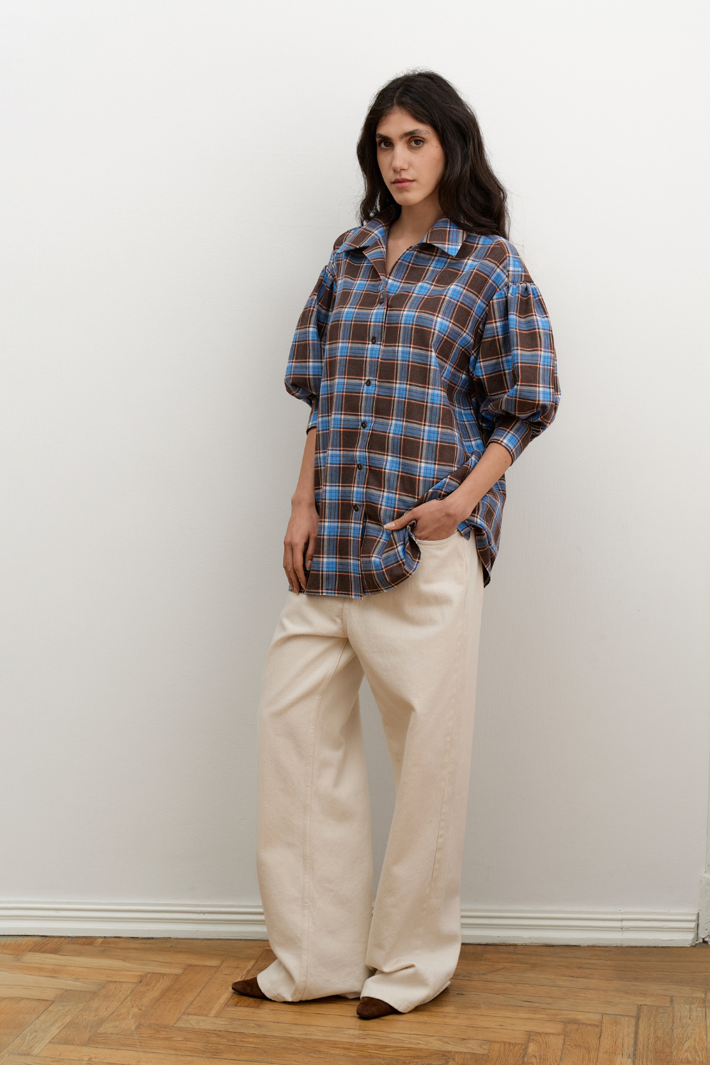 БЛАКИТНО-КОРИЧНЕВА ФЛАНЕЛЕВА СОРОЧКА З АКЦЕНТНИМИ РУКАВАМИ