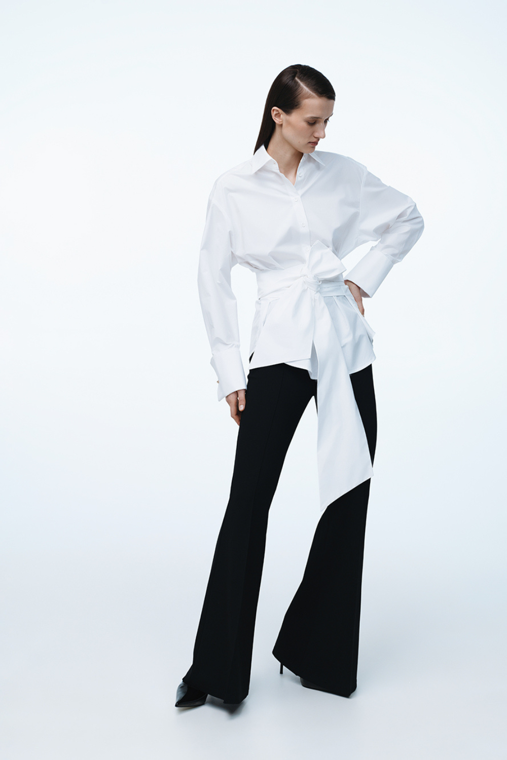 Сорочка з котону з довгими пасками на талії і запонками на рукавах